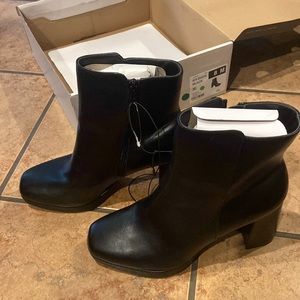 Black womens boots